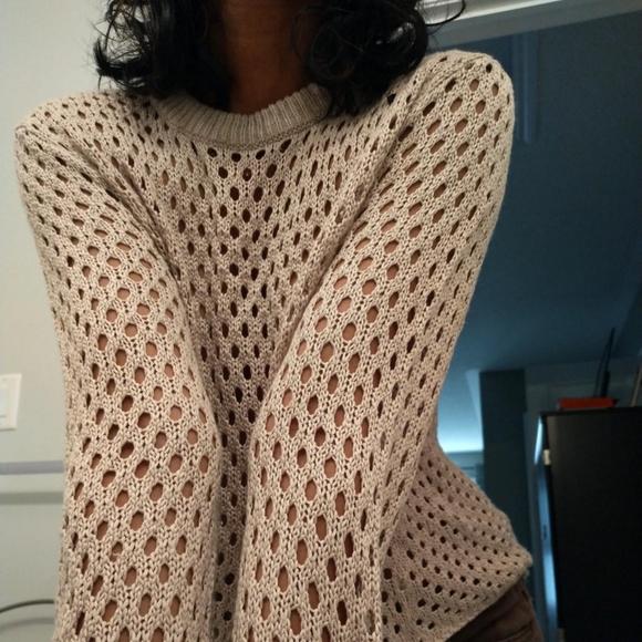 HOLLOW CROCHET GRUNGE-CORE SWEATER - Picture 2 of 3